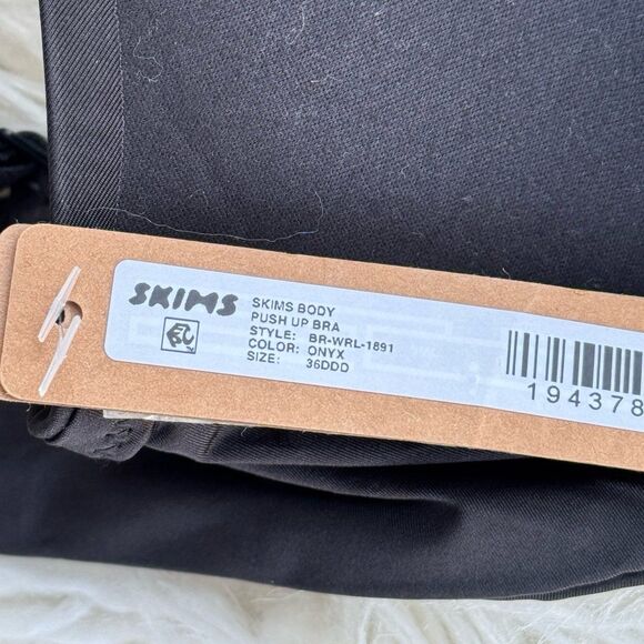 Skims Body Push Up Bra Onyx Size 36DDD - Picture 8 of 8
